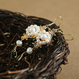 Appealing and Traditional Dangle Pearl Earrings